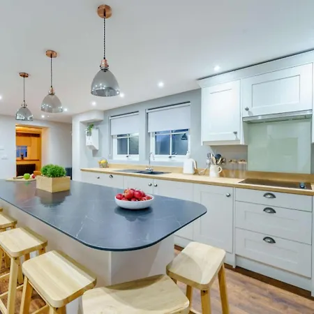 بيت للعطل 3 Bed In Cockermouth Oc-85717 *